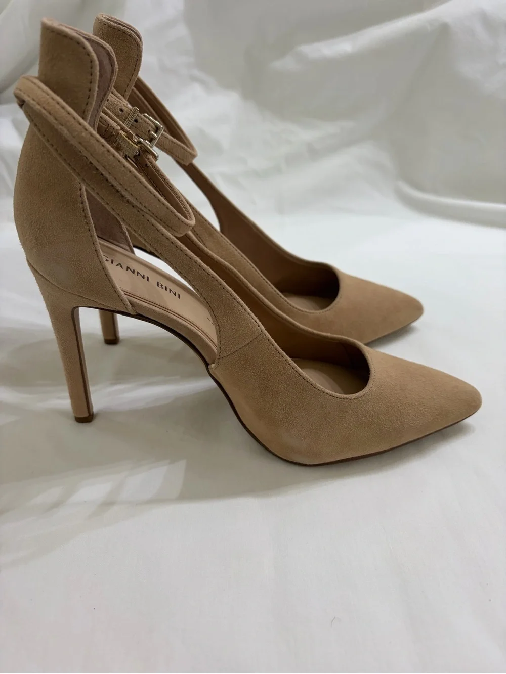 Gianni Bini Nude Suede Slingback Pump Heels